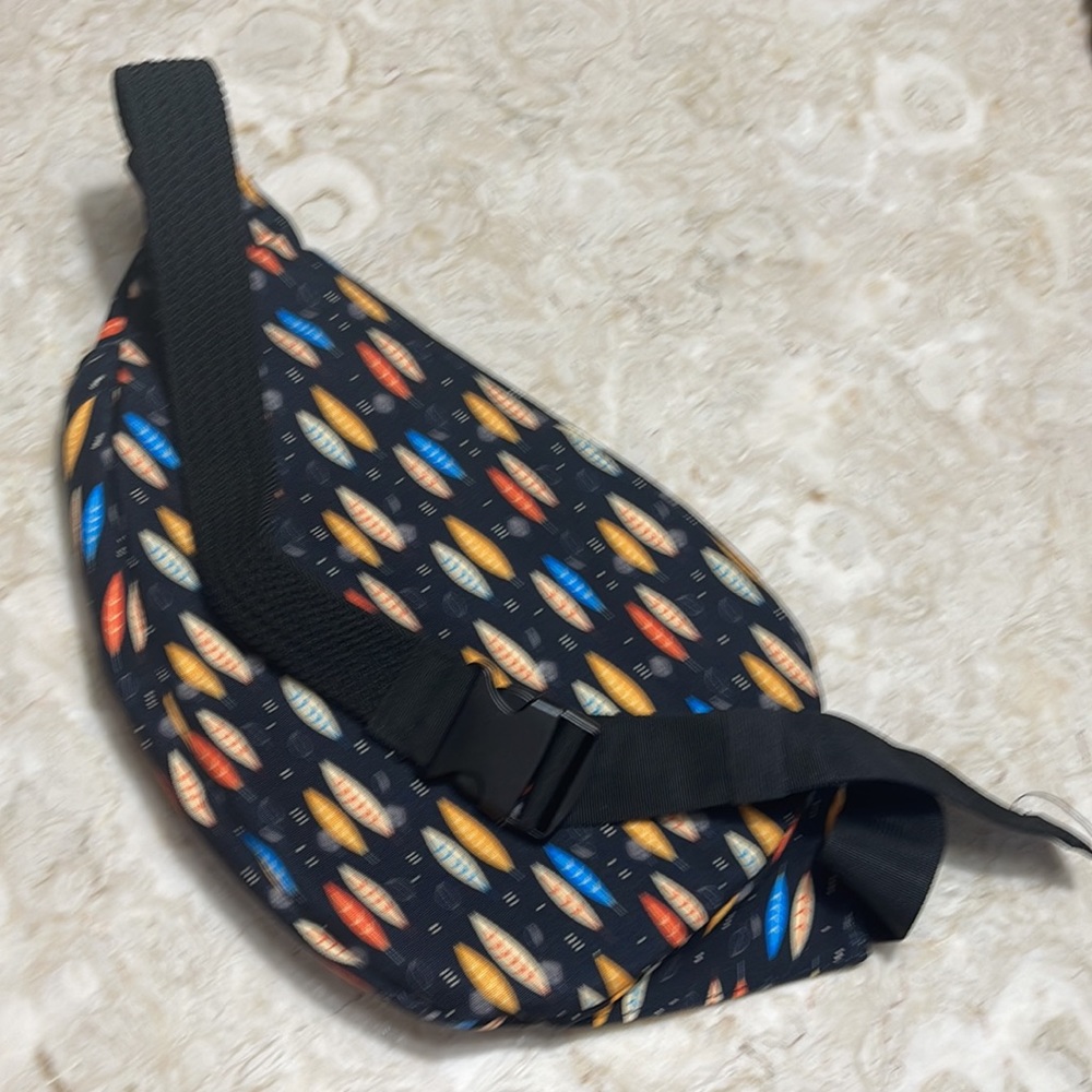 Ambry Cross Body Sling Shoulder Bag - Picture 5 of 5